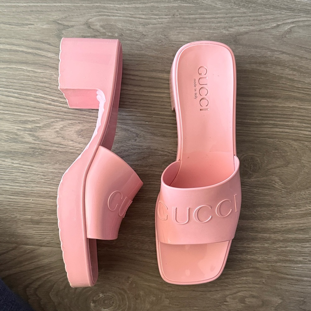 Gucci Pink Women's 90s Style Rubber Platform Slide Sandals
